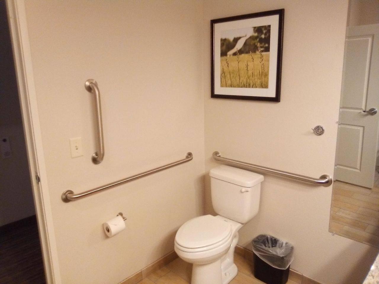 Grandstay Hotel & Suites Rock Valley 객실 사진